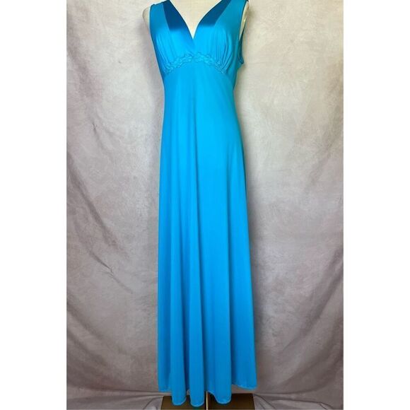 Vintage Vanity Fair Slip Dress Nightgown - Picture 1 of 6